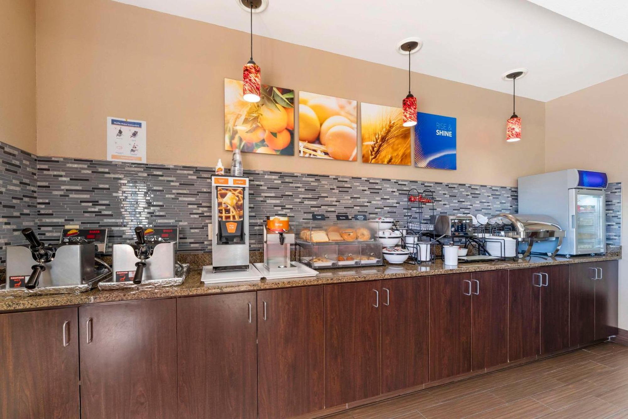 Hotel Comfort Inn&suites Near Indiana Dunes