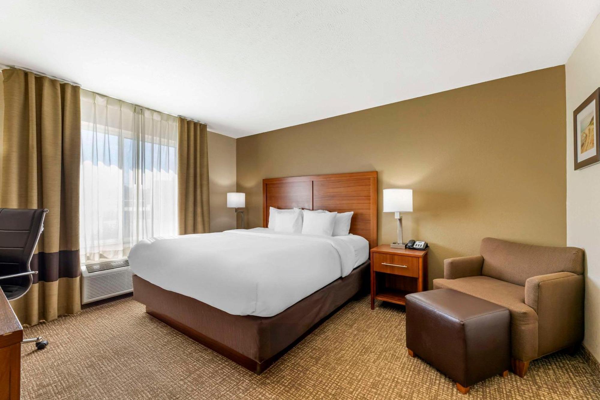 Hotel Comfort Inn&suites Near Indiana Dunes