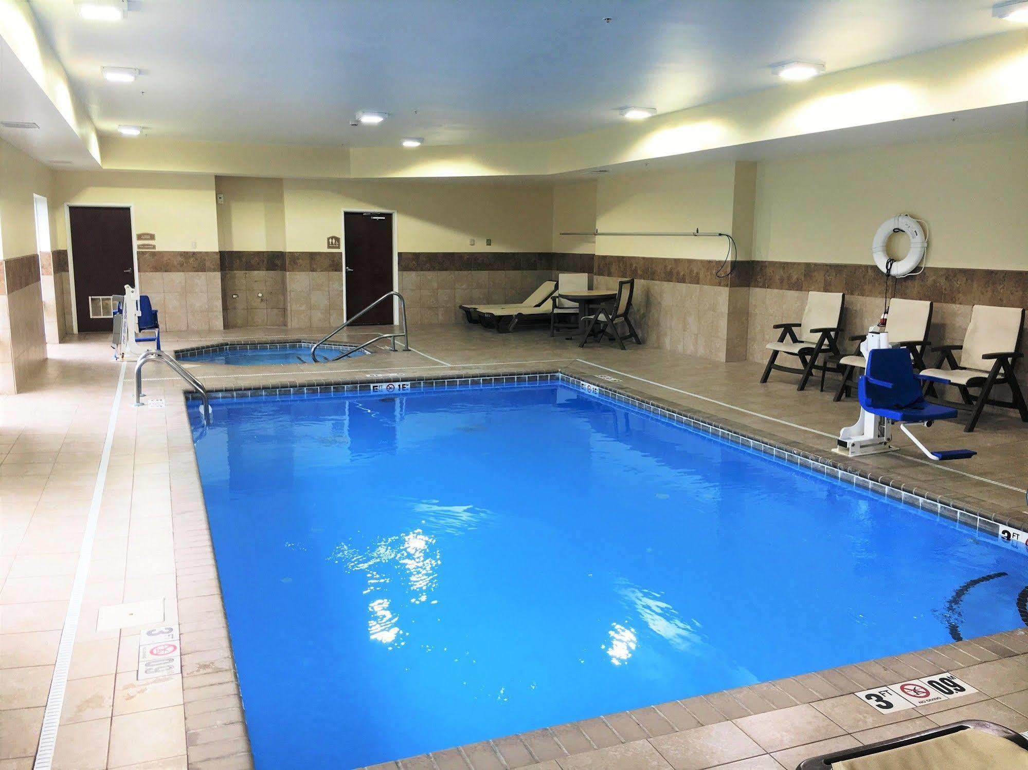Hotel Comfort Inn&suites Near Indiana Dunes