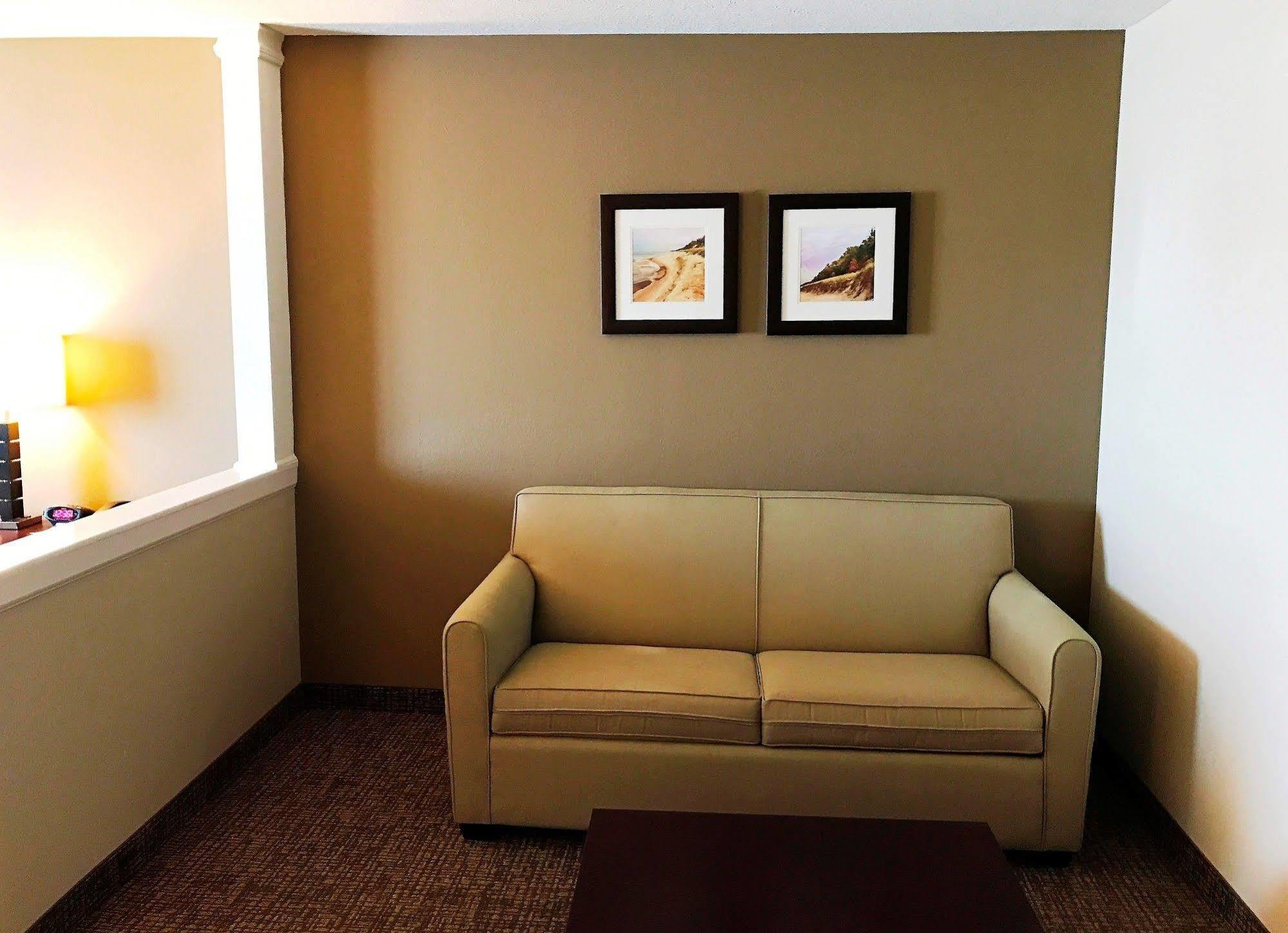 Comfort Inn&suites Near Indiana Dunes Hotel