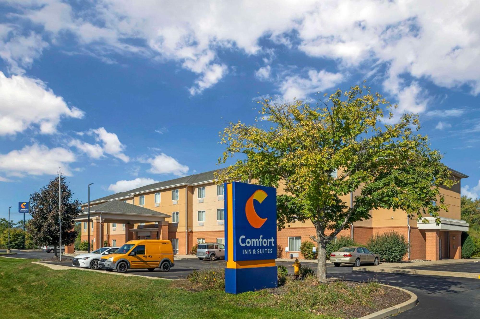 Hotel Comfort & Near Indiana Dunes