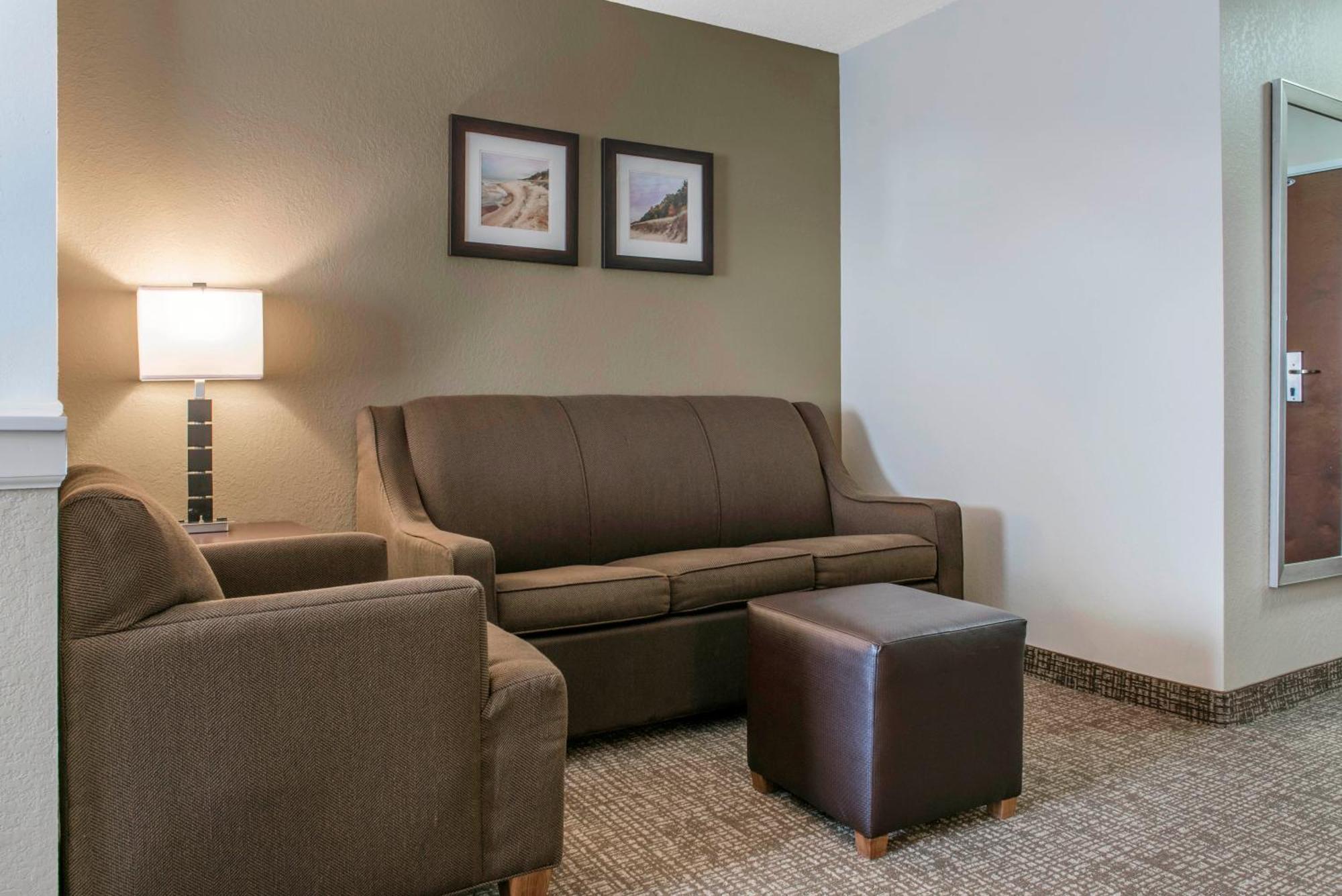 Comfort & Near Indiana Dunes Hotel Porter